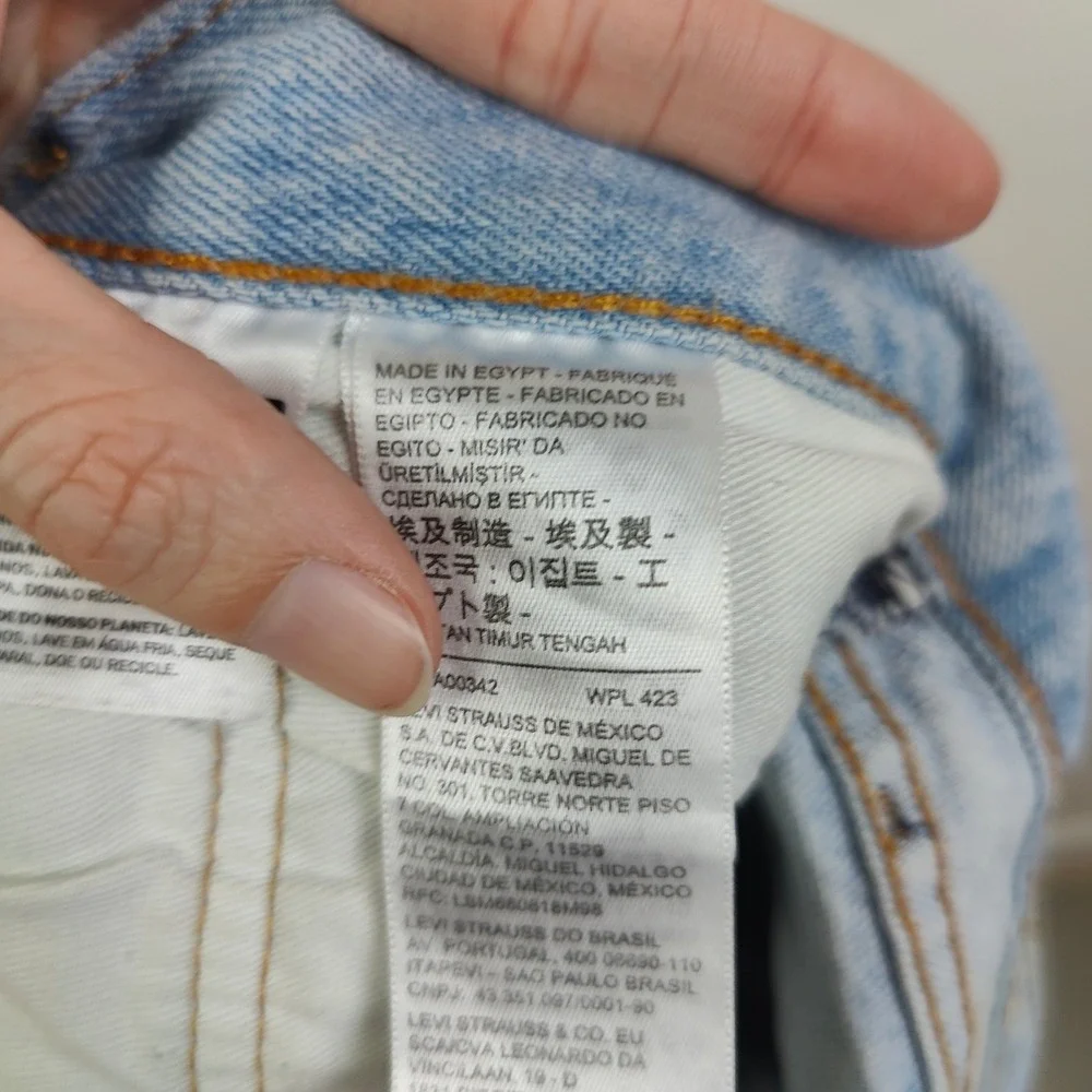 Levi's 501 93 Mens Jeans 32x34 Blue Light Wash Straight Leg Button Fly Classic